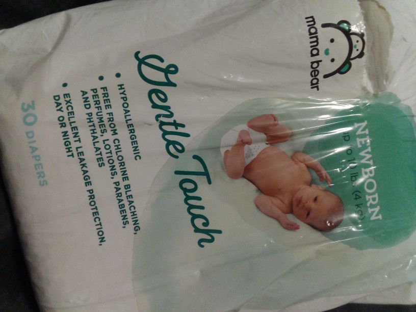 Mama Bear Newborn Diapers 