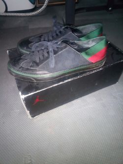 "AUTHENTIC" GUCCI shoe