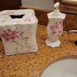 Tissue Box Y Soap Dish
