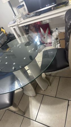 Table chair set