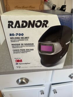 Welding helmet