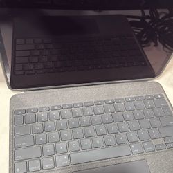 iPad Pro 12.9 6th Gen 