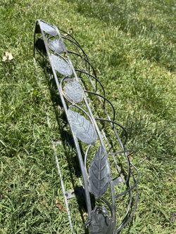 Metal Planter Holder