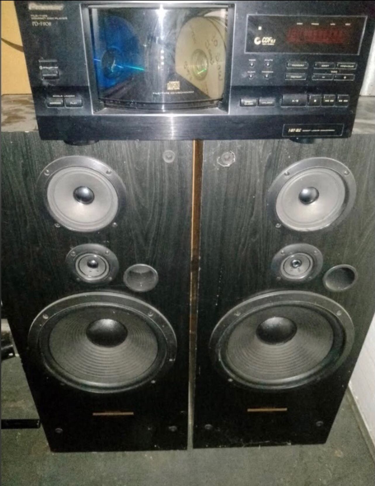Pioneer Cd Player & Speakers