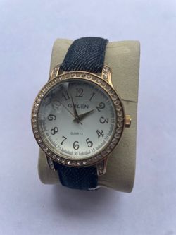Green men’s watch  40 mm