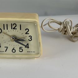 Vintage Ingraham Toastmaster 49-009 Cream Yellow Electric Alarm Clock WORKS