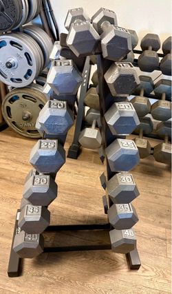 Hex Cast Iron Dumbbells in NEW Condition pairs from 10s to 40s. Total: 350 lbs [NO RACK INCLUDED]