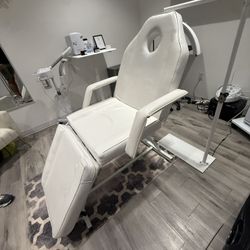 Treatment Chair 