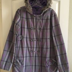 Volcom Thick Lined Coat. Removable Hood. Size Medium. Excellent Condition.