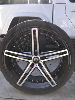 22 Rims Marquee