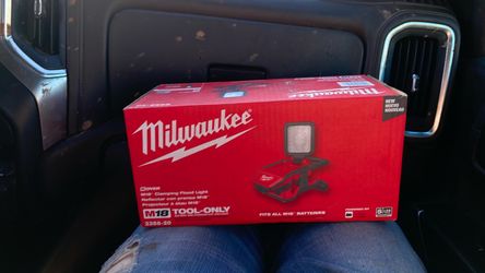 Milwaukee M18 Clamping Flood Light Tool-Only