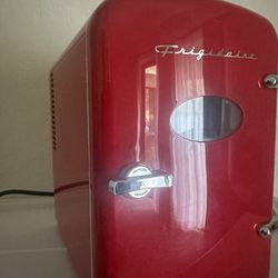 Mini Frigidaire red refrigerator 6 Can