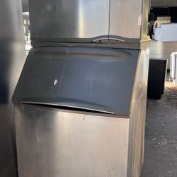 The Manitowoc SY0454A is a popular, air-cooled commercial ice machine - hotel ice marker