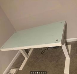 Adjustable Table Desk