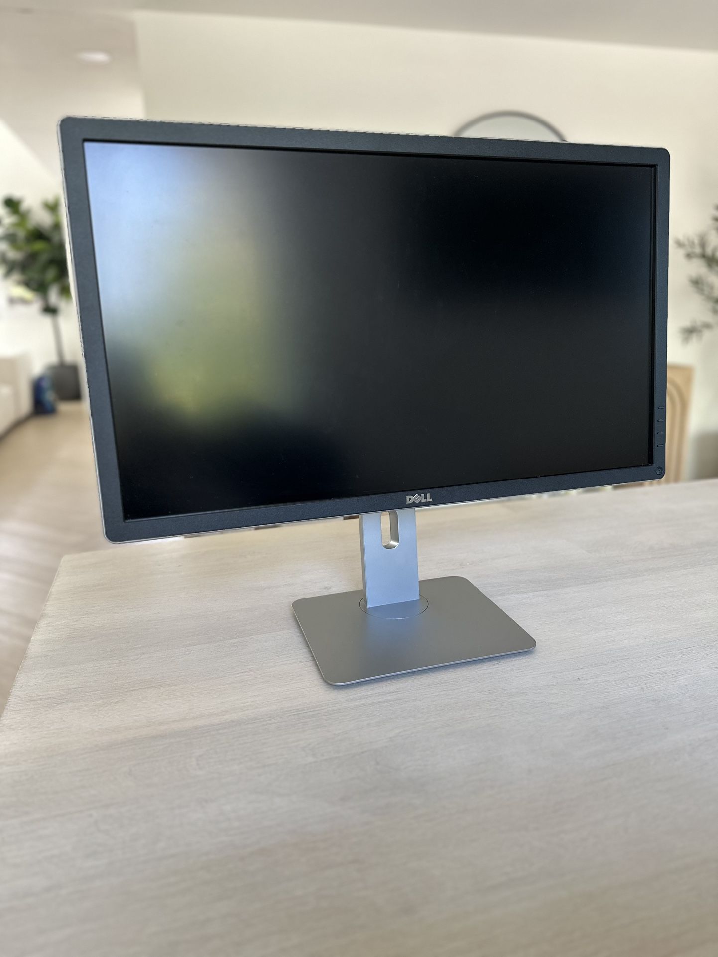 Dell 27” 4K UHD Monitor