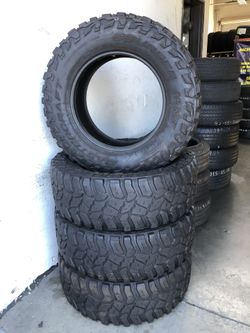 (4) LT275/70/18 Mastercraft Courser M/T