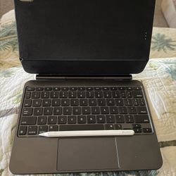 M4 apple Magic Keyboard for 11” and Apple Pencil pro
