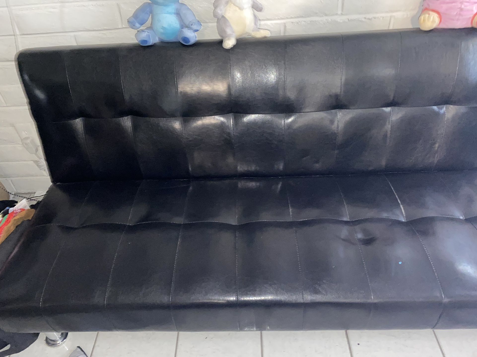 Twin Faux Leather Futon 