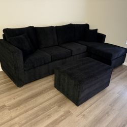 Brand New Black Sectionals With Free Ottoman 