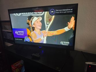 32 inch Element 720p HDTV plus Roku device