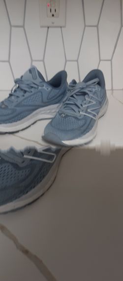 New Balance Sneakers Like New Condición, Size 7.5 Rarely Used