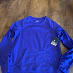 New W Tags Woman’s Nike Therma Fit Sweatshirt Shipping Available 