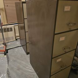 Metal File Cabinets 