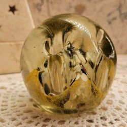 VINTAGE MURANO STYLE ART GLASS HAND BLOWN PAPERWEIGHT YELLOW WHITE BROWN SWIRLS