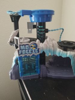 Batman/Mr. Freeze Toy