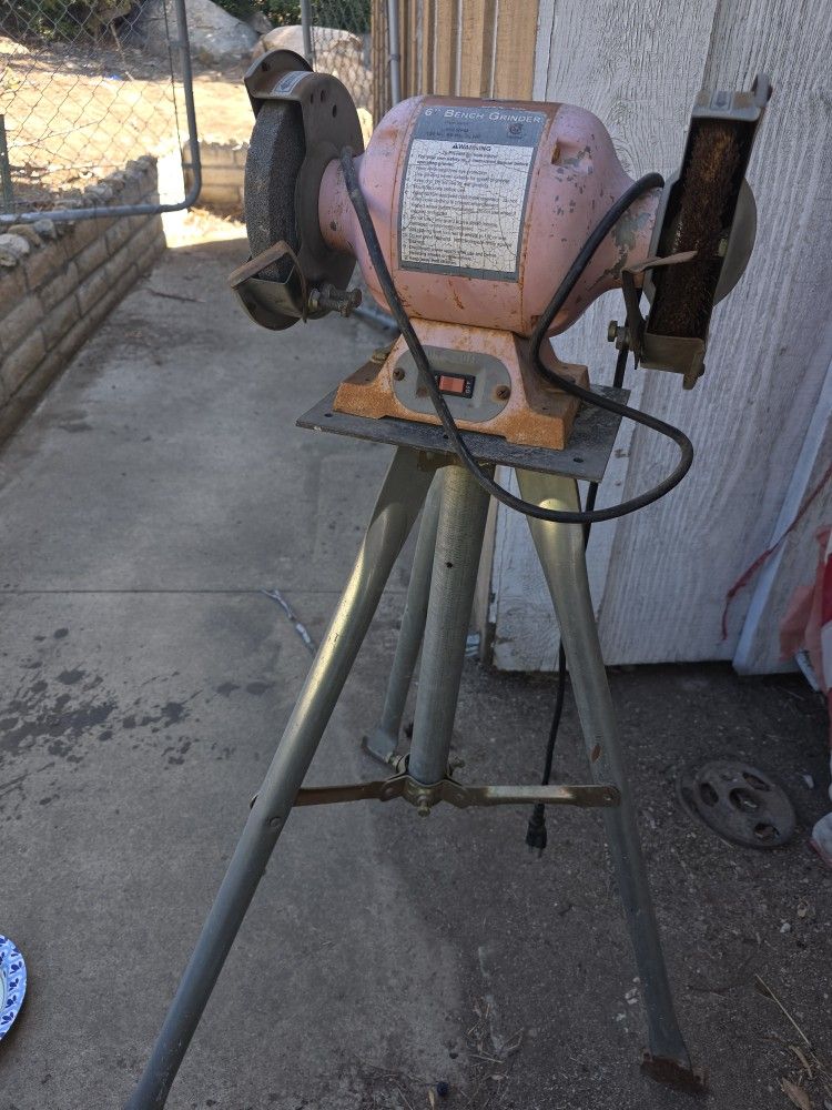 Bench Grinder. Central Machinery. 