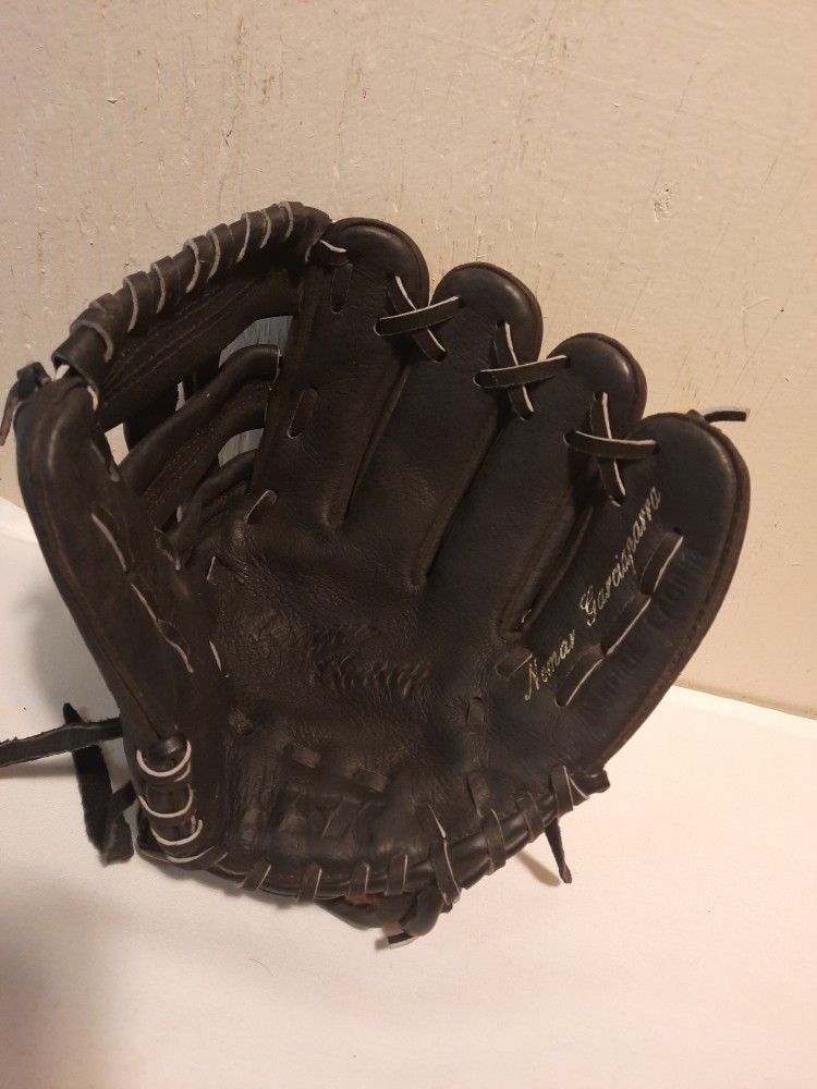 Baseball / Softball glove ssk , 10"