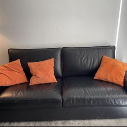 Ikea Kivic Sofa, Grann/Bomstad black, Two piece Sectional