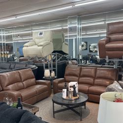 FINAL SALE!!! 3 Pc Set. Top Grain Leather, Power Recliners And power Headrest 