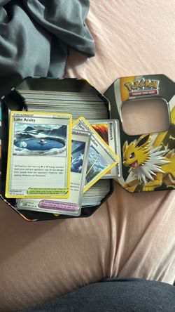 Pokémon TCG Cards Lot