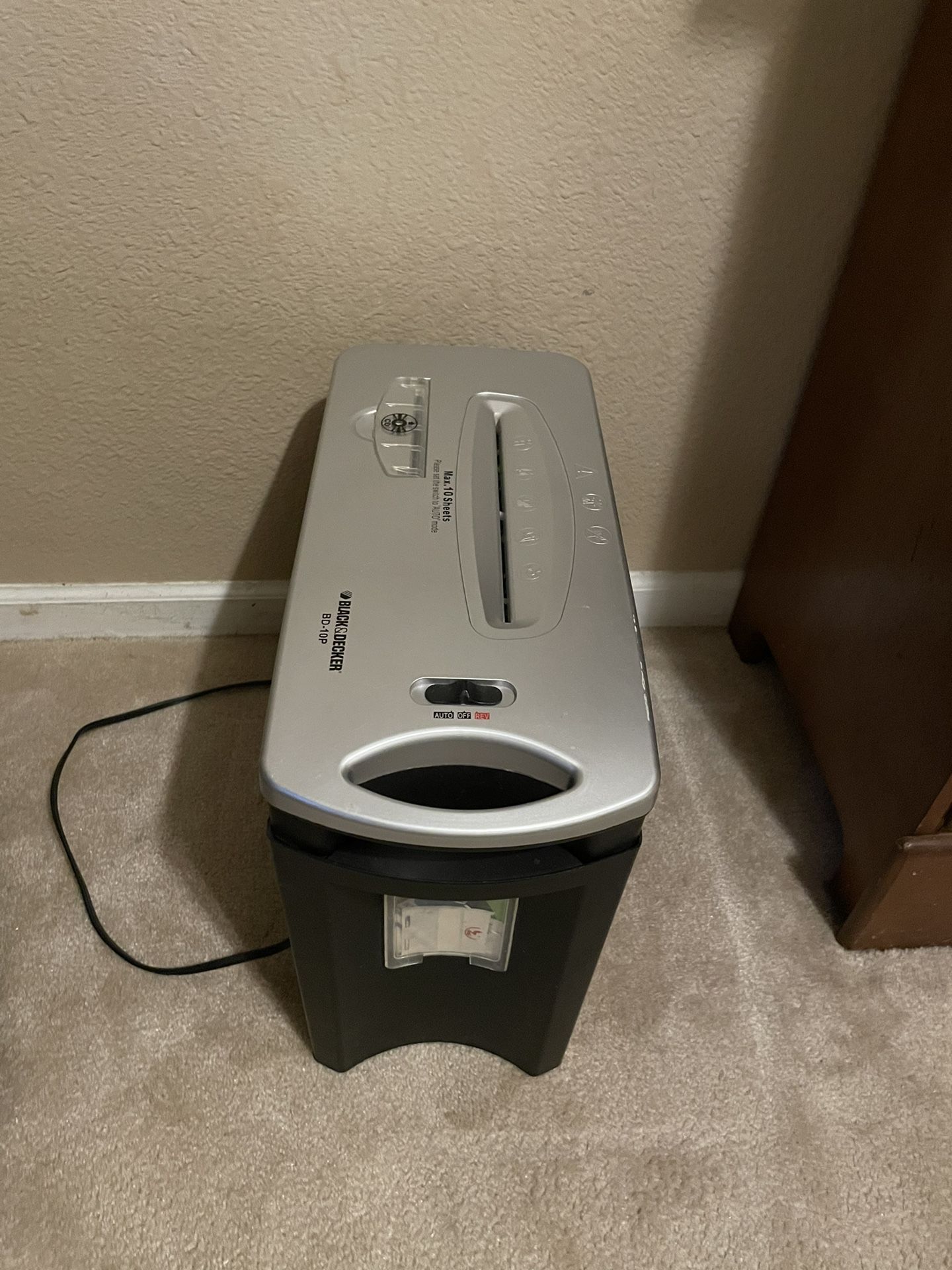 Paper Shredder - 10 Sheets at a time