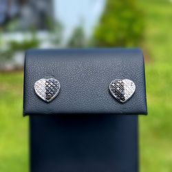 Jewelry 10k white gold stud white natural diamonds and black diamonds 0.80CTW heart earrings 1.50g