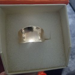 14 Kt Yellow Gold Ring 💍 💛  Size 7.  $450.00. Firm Price!  Pick Up Only!  Contact Me If Your Serious And Interested 😊 God Bless 😉 ✨️ 😇 ❤️‍🩹🙏