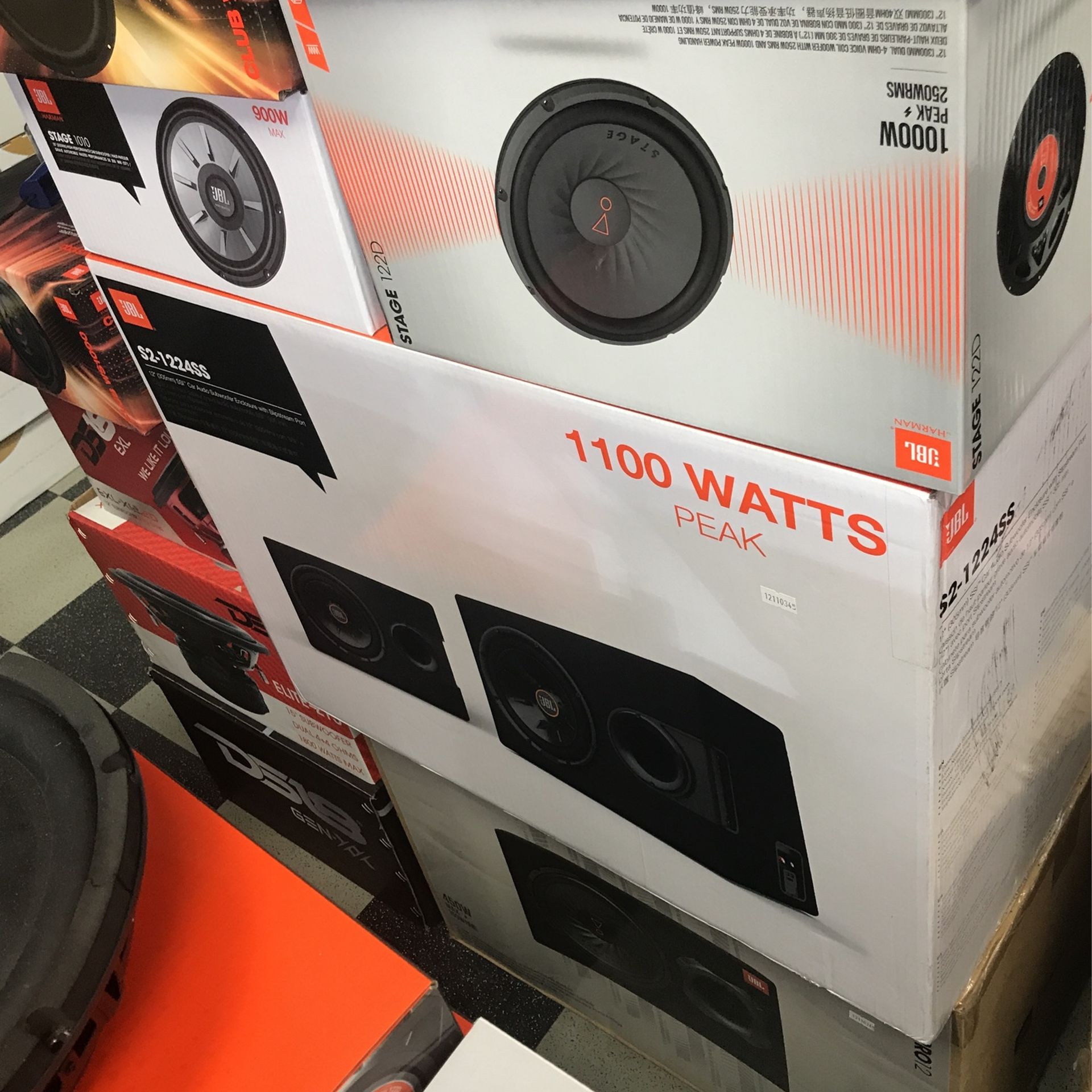 Jbl 12 Inch Subwoofer In ported Jbl Box