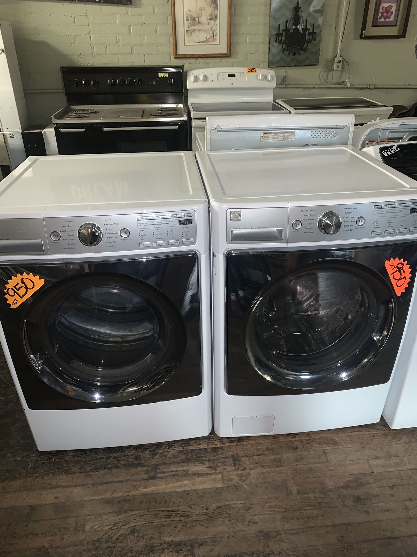 White Frontloader Kenmore Washer And Dryer Set