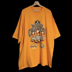 VINTAGE LA LAKERS TEE