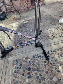 Concord frame with straps, chains, gear.