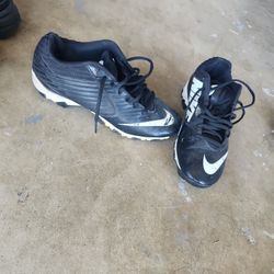 Nike  Fast Flex baseball Football Cleats 7.5