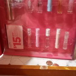 10 Piece Sample Perfume Set Including A $15 Discount Coupon To Purchase Any Other Perfume. Juego De 10 Perfumes De Sample