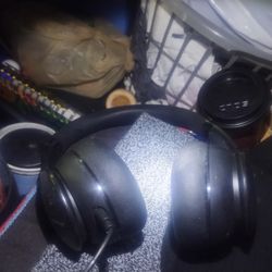 Used Working Pair Of Sonosonic Headphones 