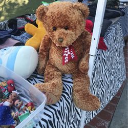 Large Toys R Us Bear 2002