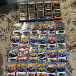 116 Hot Wheels Cars