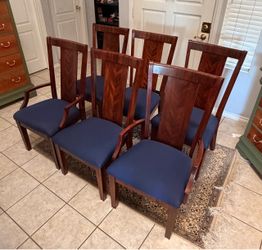 2 wooden armchairs and 4 chairs 🔺