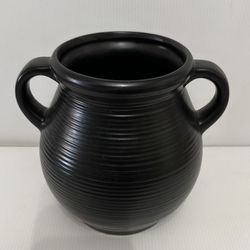 Ceramic Vase with Ribbed Finish, Black