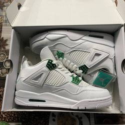 Jordan 4’s