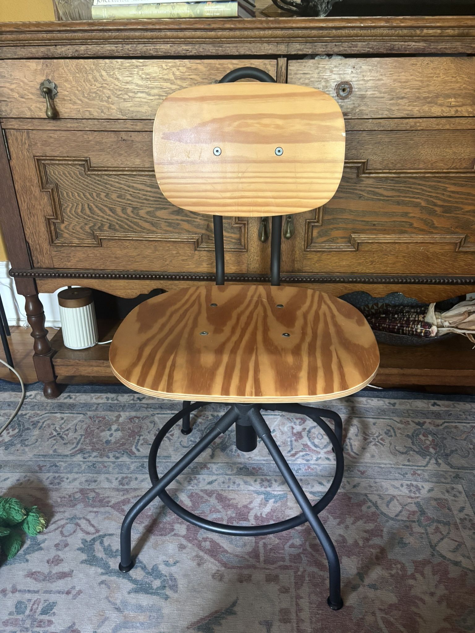 Good Condition Desk Chair